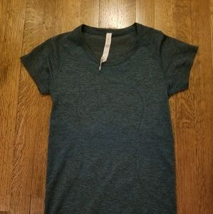 Lululemon top